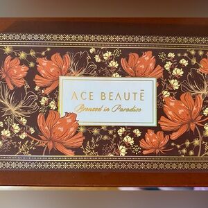 Ace Beaute Bronzed in Paradise palette